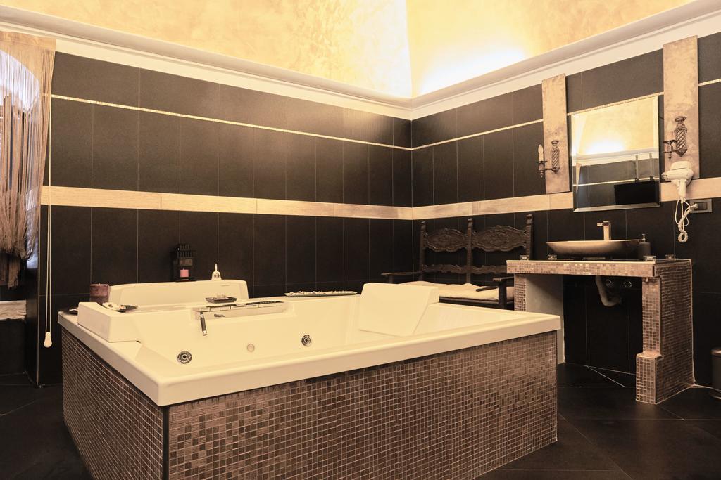 B&B Palazzo Della Torre ペスキチ エクステリア 写真