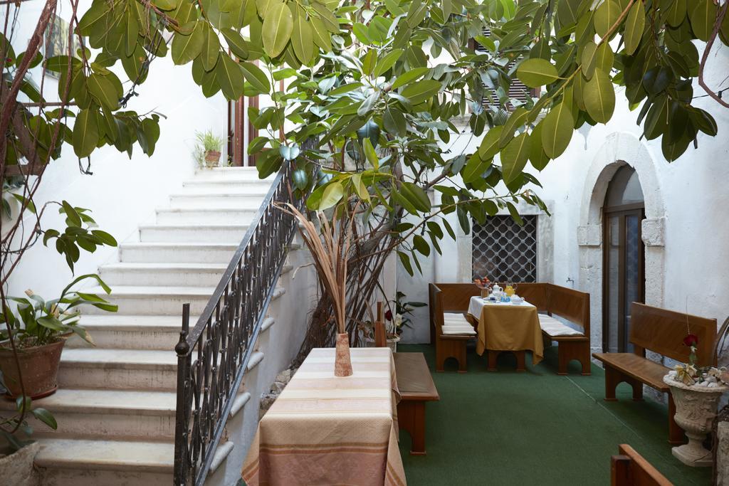 B&B Palazzo Della Torre ペスキチ エクステリア 写真