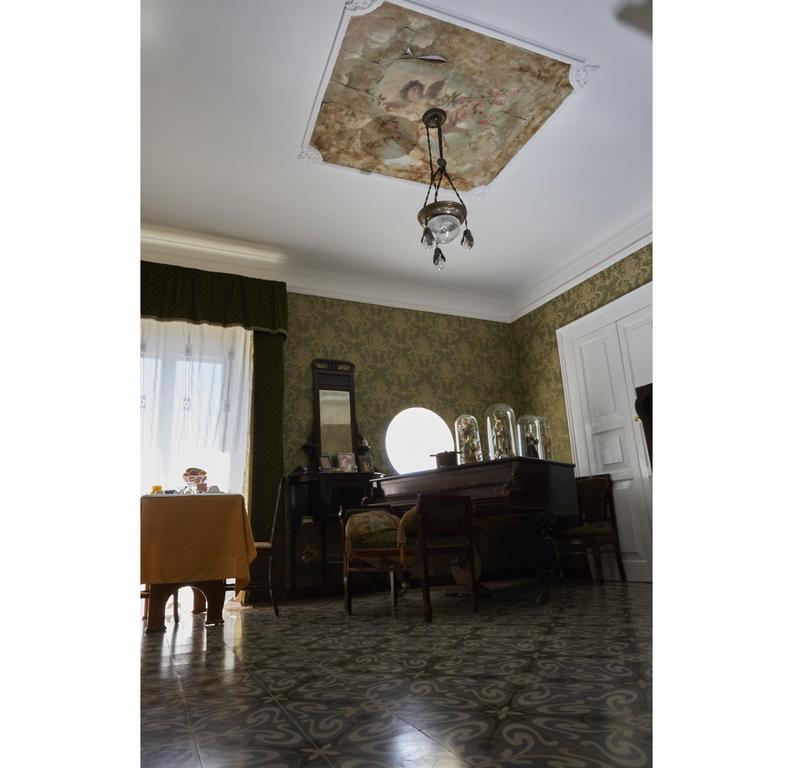 B&B Palazzo Della Torre ペスキチ エクステリア 写真